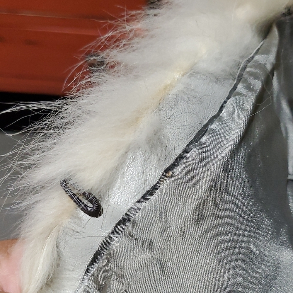Vintage Cream Fur Cape Dunwoody Furs Drama Romantic Rock Myth Rich Retro - Picture 9 of 16